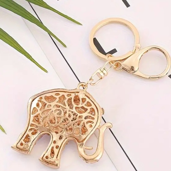 NWT- Rhinestone Elephant Keychain, Bag Charm, etc - Picture 2 of 4